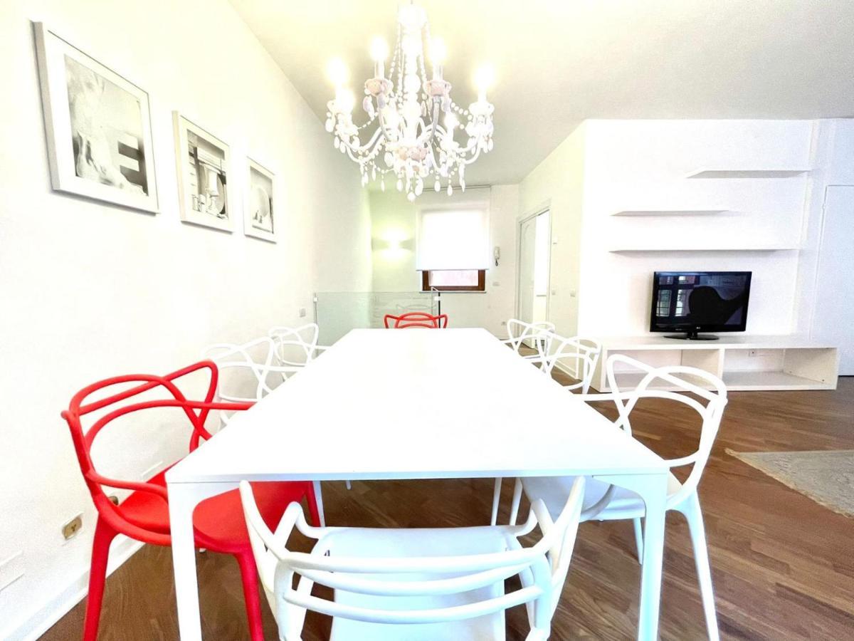 Domus Verona - Ampia Moderna Casa Su 2 Piani Nel Cuore Di Верона Екстериор снимка