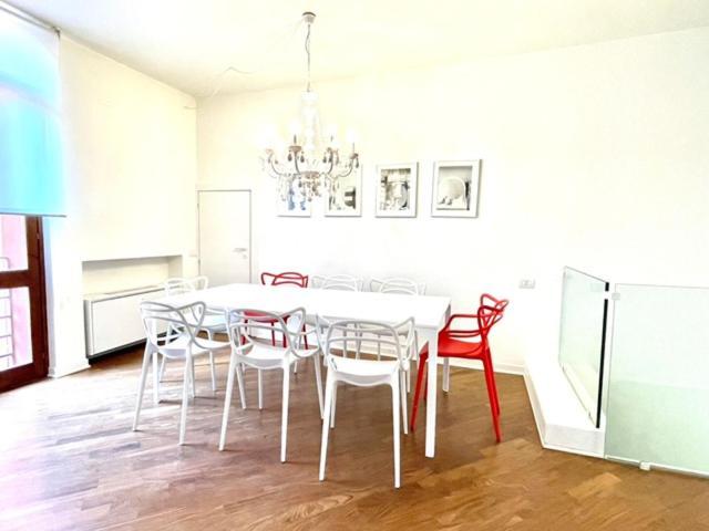 Domus Verona - Ampia Moderna Casa Su 2 Piani Nel Cuore Di Верона Екстериор снимка